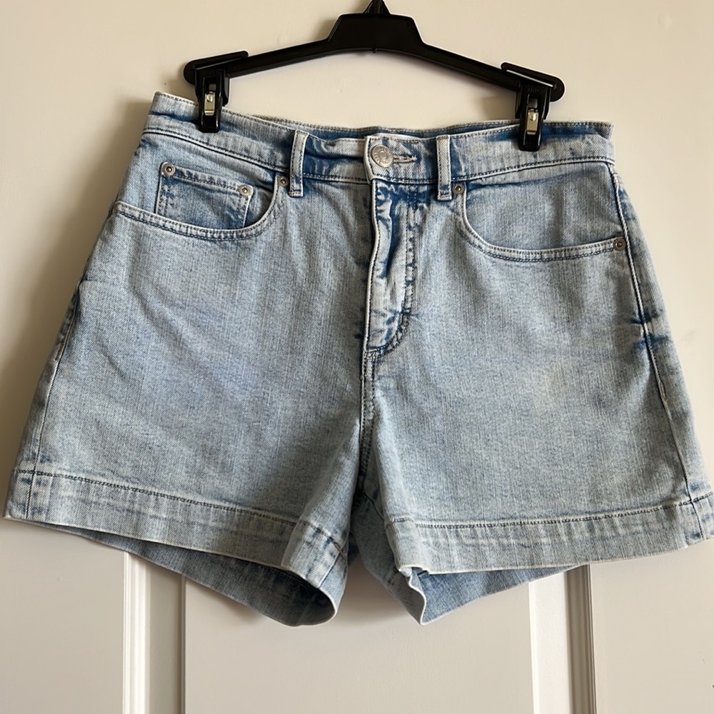 Lou &Grey high rise shorts size 28